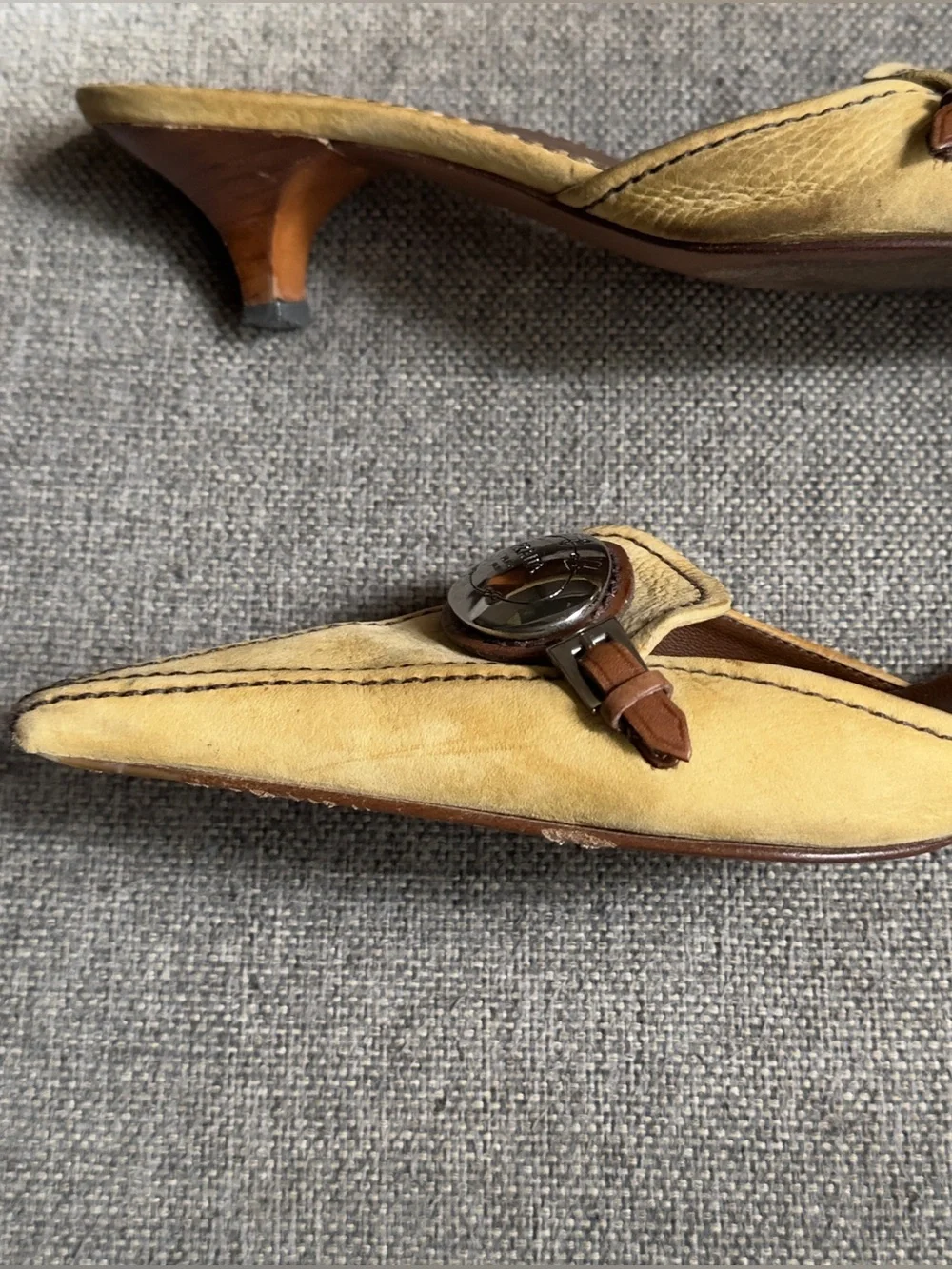 Vintage Prada logo buckled kitten heels - Picture 3 of 8